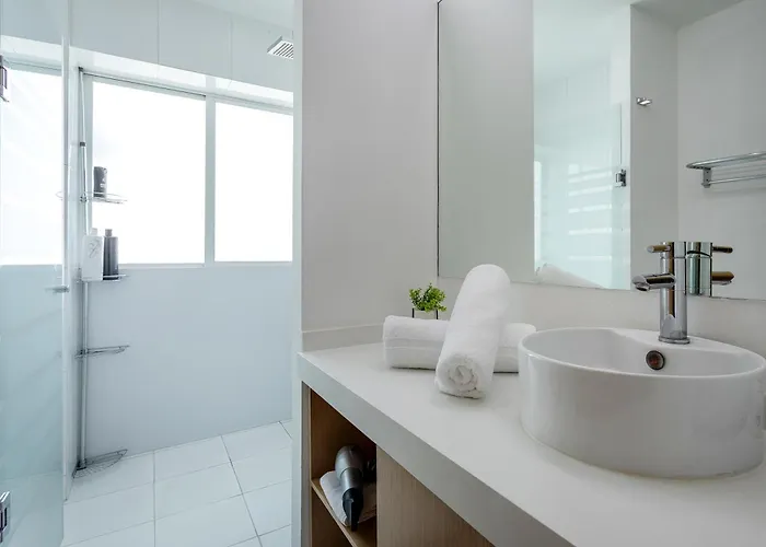 3-floor Penthouse Private Roof Garden High Speed Wi-fi 500mb Air-conditioning Pool & Gym Apartamento *