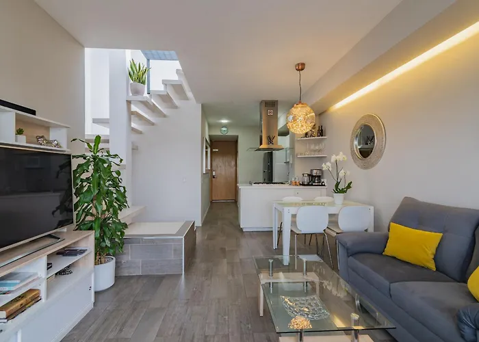 Apartamento 3-floor Penthouse Private Roof Garden High Speed Wi-fi 500mb Air-conditioning Pool & Gym *