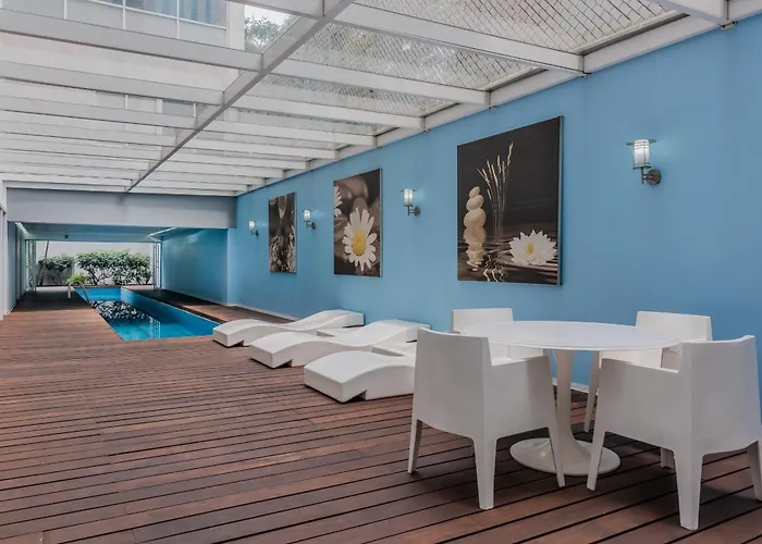 3-floor Penthouse Private Roof Garden High Speed Wi-fi 500mb Air-conditioning Pool & Gym *
